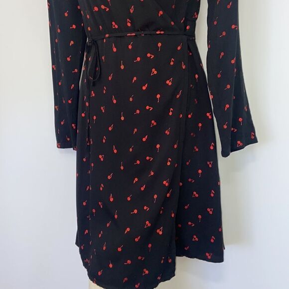 Rails Dress “Lola Metallic Cherries” Wrap Style Nwot Sz XS - Picture 3 of 8